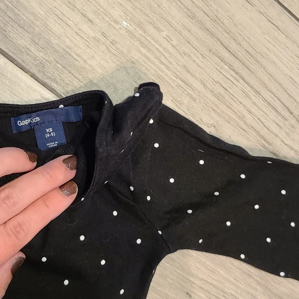 🍦Gap kids polka dot long sleeve tee🪅